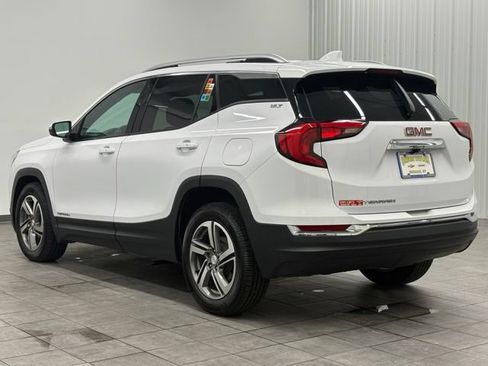Used 2021 GMC Terrain SLT w/ Infotainment Package II FWD image 4