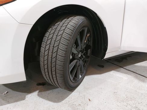 New 2026 MAZDA MAZDA3 2.5 S Hatchback w/ Premium Pkg image 34