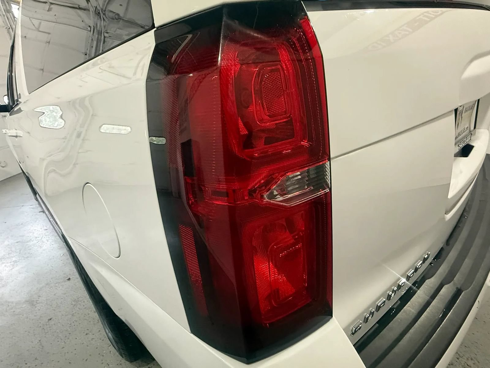 Used 2019 Chevrolet Suburban LT AWD/4WD image 17