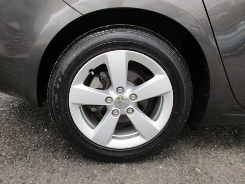 Used 2015 Dodge Dart SXT image 11