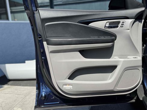 Used 2022 Honda Pilot Touring image 34