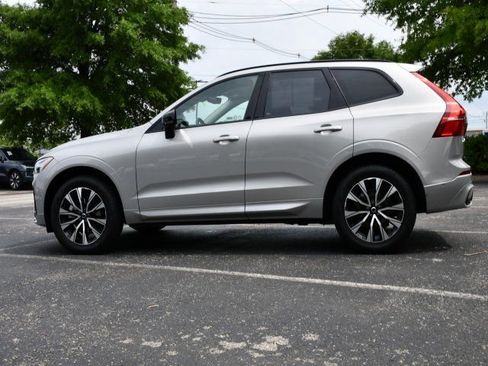 Certified 2025 Volvo XC60 B5 Plus AWD/4WD image 4