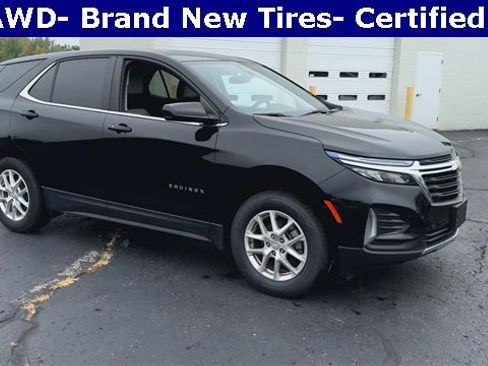 Used 2023 Chevrolet Equinox LT image 2