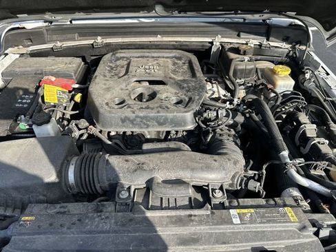 Used 2021 Jeep Wrangler Sport AWD/4WD image 19