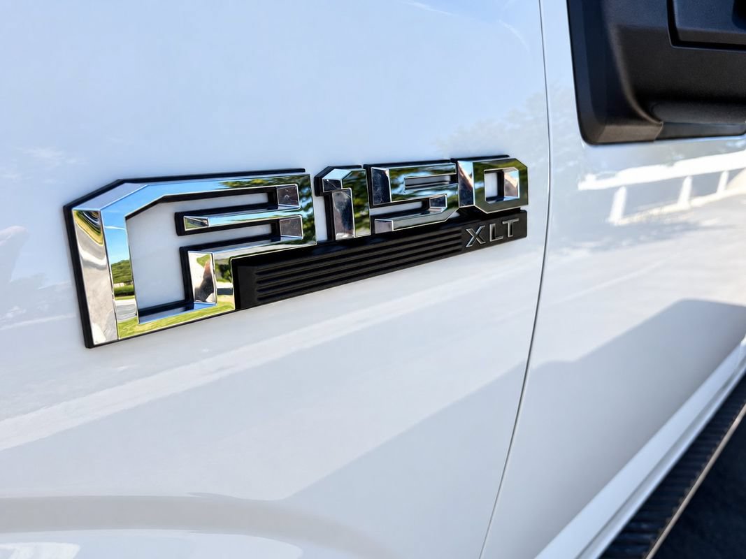 Used 2018 Ford F150 XLT w/ Equipment Group 302A Luxury AWD/4WD image 3