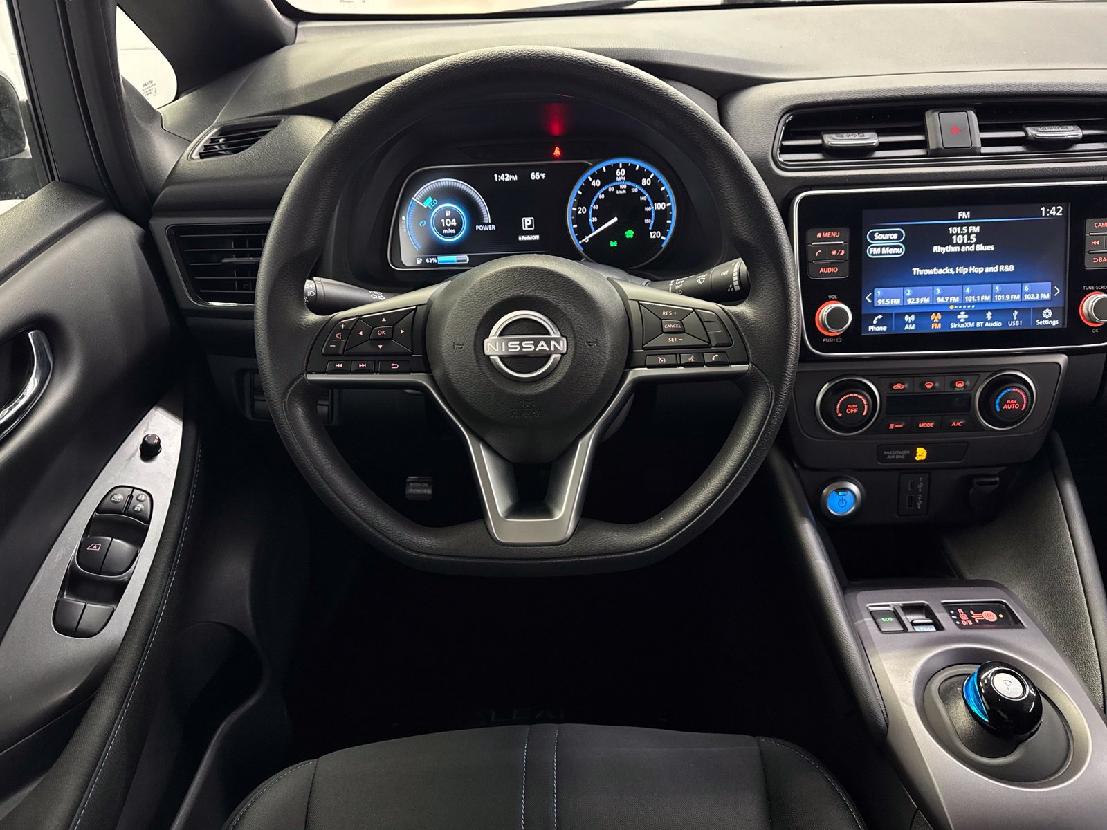 Certified 2023 Nissan Leaf S FWD image 18