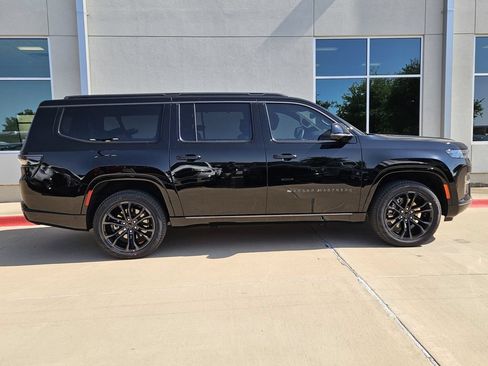 New 2026 Jeep Grand Wagoneer L Summit AWD/4WD image 2