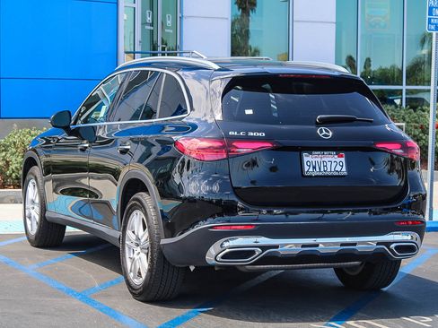 Used 2025 Mercedes-Benz GLC 300 image 9