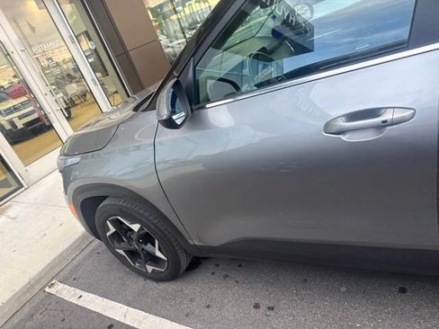 Used 2025 Kia Seltos EX w/ EX Sunroof Package FWD image 9