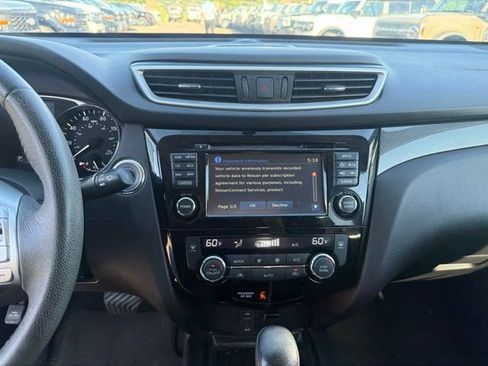 Used 2016 Nissan Rogue SL w/ SL Premium Package AWD/4WD image 17
