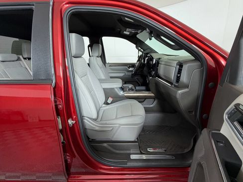 Used 2024 Chevrolet Silverado 2500 LT w/ Texas Edition AWD/4WD image 6