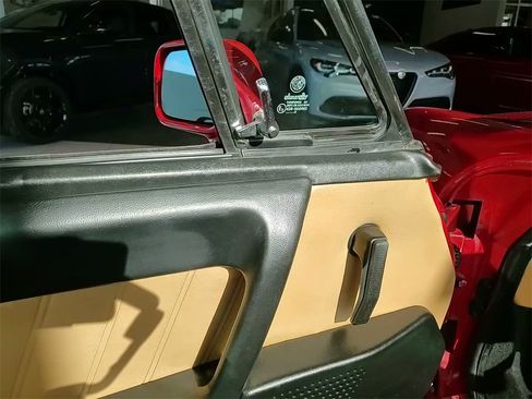 Used 1991 Alfa Romeo Spider Veloce image 16