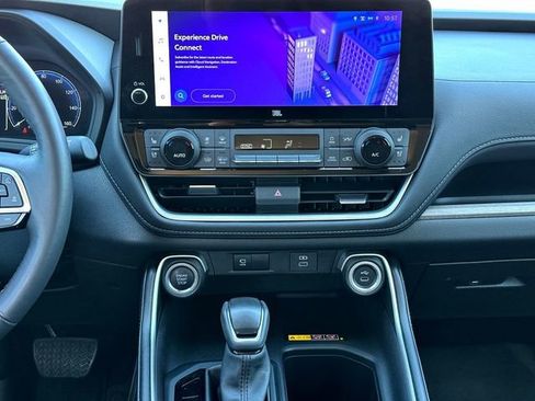 Used 2024 Toyota Grand Highlander Limited image 27