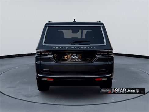 Used 2022 Jeep Grand Wagoneer Series II w/ Convenience Group III image 6