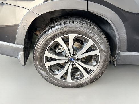 Used 2019 Subaru Forester Limited w/ Popular Package #3 image 33