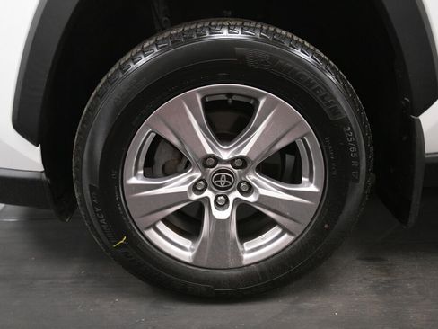 Used 2022 Toyota RAV4 XLE w/ Convenience Package AWD/4WD image 34