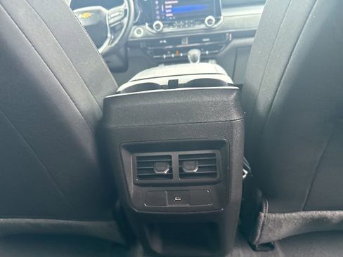 Used 2024 Chevrolet Colorado LT w/ LT Convenience Package AWD/4WD image 37
