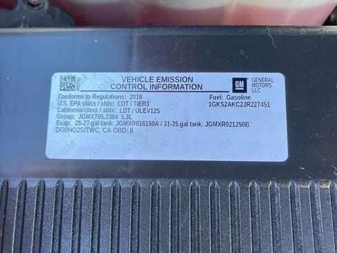 Used 2018 GMC Yukon SLE w/ HD Trailering Package image 24