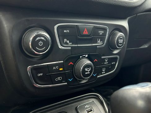 Used 2021 Jeep Compass Trailhawk w/ Convenience Group AWD/4WD image 20