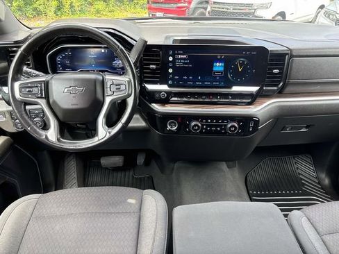 Used 2022 Chevrolet Silverado 1500 RST w/ Z71 Off-Road Package image 11