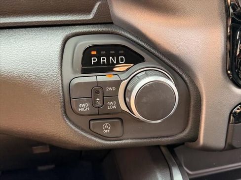 New 2026 RAM 1500 Express AWD/4WD image 39