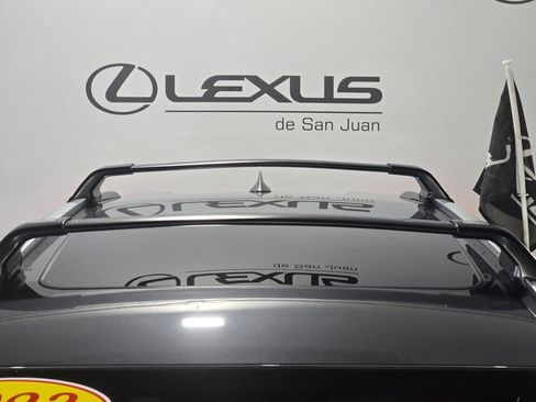 Used 2023 Lexus UX 250h FWD image 7