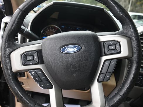 Used 2015 Ford F150 Lariat w/ Equipment Group 502A Luxury image 14