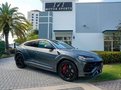 Used 2019 Lamborghini Urus AWD/4WD image 1