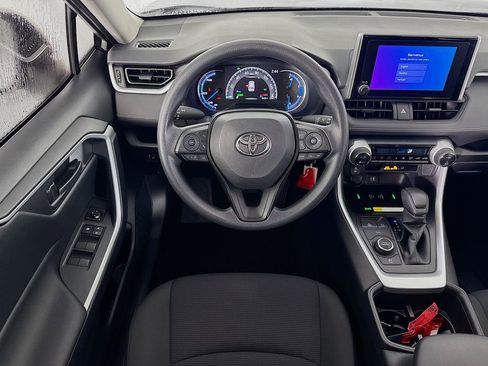 Used 2025 Toyota RAV4 LE image 23