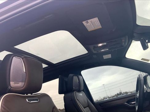 Used 2025 GMC Yukon Denali Ultimate image 12