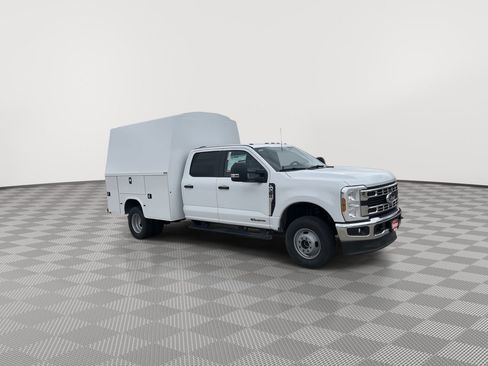 New 2025 Ford F350 XL w/ XL Chrome Package image 31