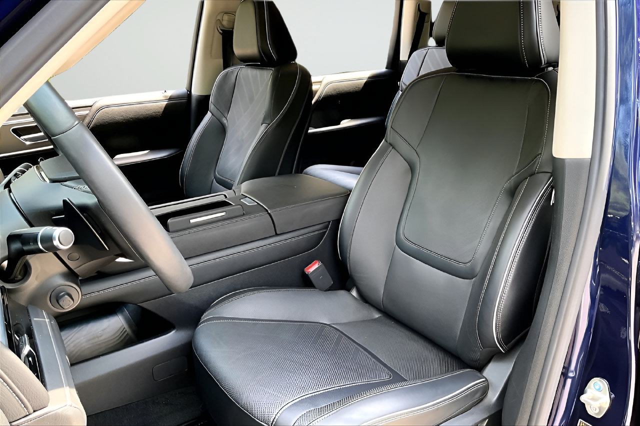 Used 2025 INFINITI QX80 Luxe AWD/4WD image 18