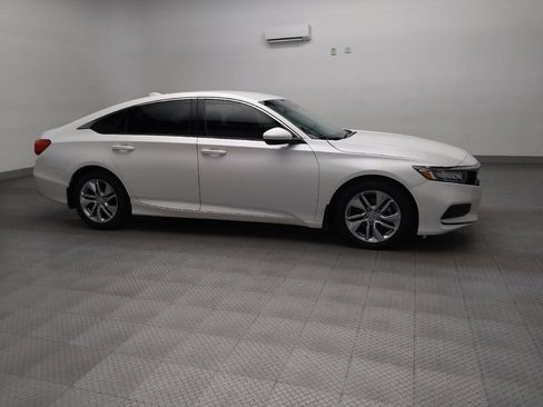 Used 2018 Honda Accord LX image 11