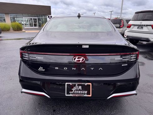 Used 2025 Hyundai Sonata SEL FWD image 4