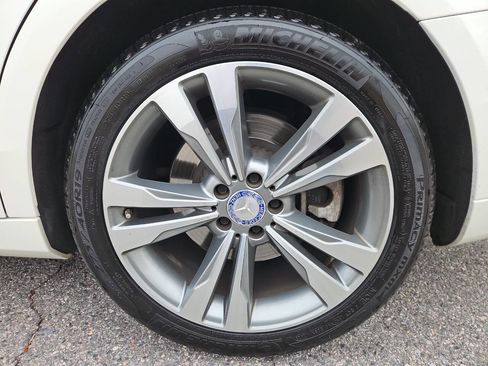 Used 2016 Mercedes-Benz S 550 Sedan image 29