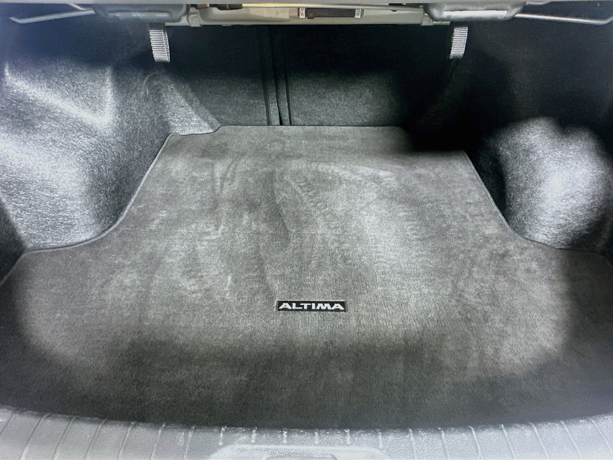 Used 2025 Nissan Altima 2.5 SV FWD image 27
