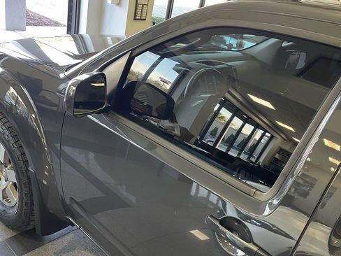 Used 2011 Nissan Frontier PRO-4X w/ Pro-4x Luxury Pkg image 14