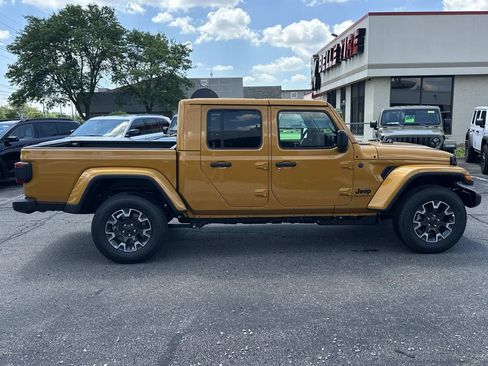 New 2026 Jeep Gladiator Sport AWD/4WD image 2