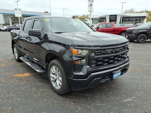 Certified 2022 Chevrolet Silverado 1500 Custom image 1