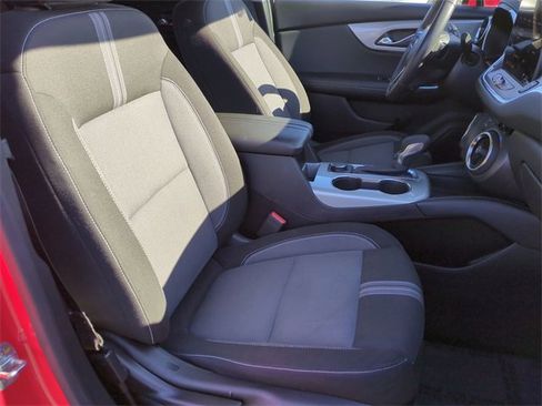 Used 2025 Chevrolet Blazer LT image 23