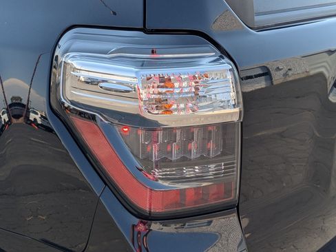 Used 2023 Toyota 4Runner TRD Off-Road Premium w/ Moonroof Package AWD/4WD image 13