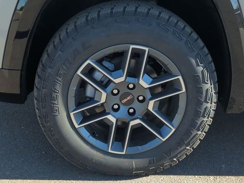 New 2026 GMC Terrain AT4 w/ Technology Package II image 31
