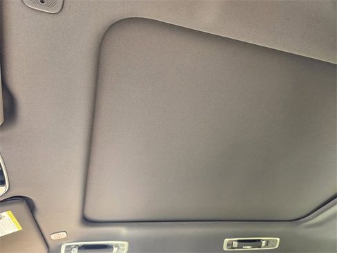 New 2026 Land Rover Range Rover SE image 18