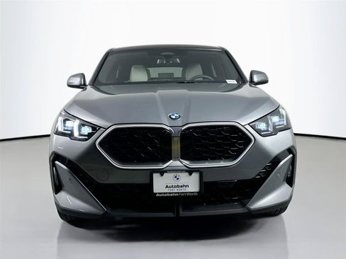 Used 2026 BMW X2 xDrive28i w/ Technology Package AWD/4WD image 2