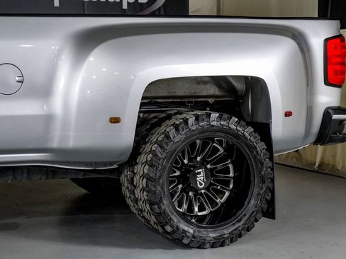 Used 2018 GMC Sierra 3500 Denali w/ Duramax Plus Package image 13