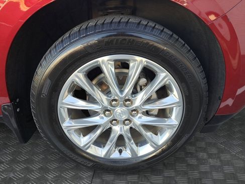 Used 2019 Buick Enclave Premium image 17