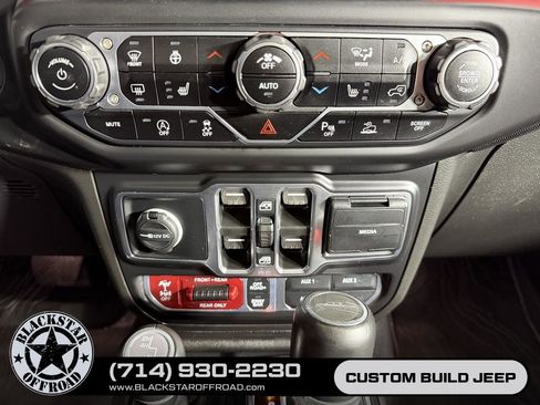 Used 2021 Jeep Gladiator Rubicon AWD/4WD image 22