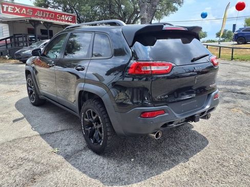 Used 2014 Jeep Cherokee Trailhawk w/ Technology Group AWD/4WD image 5