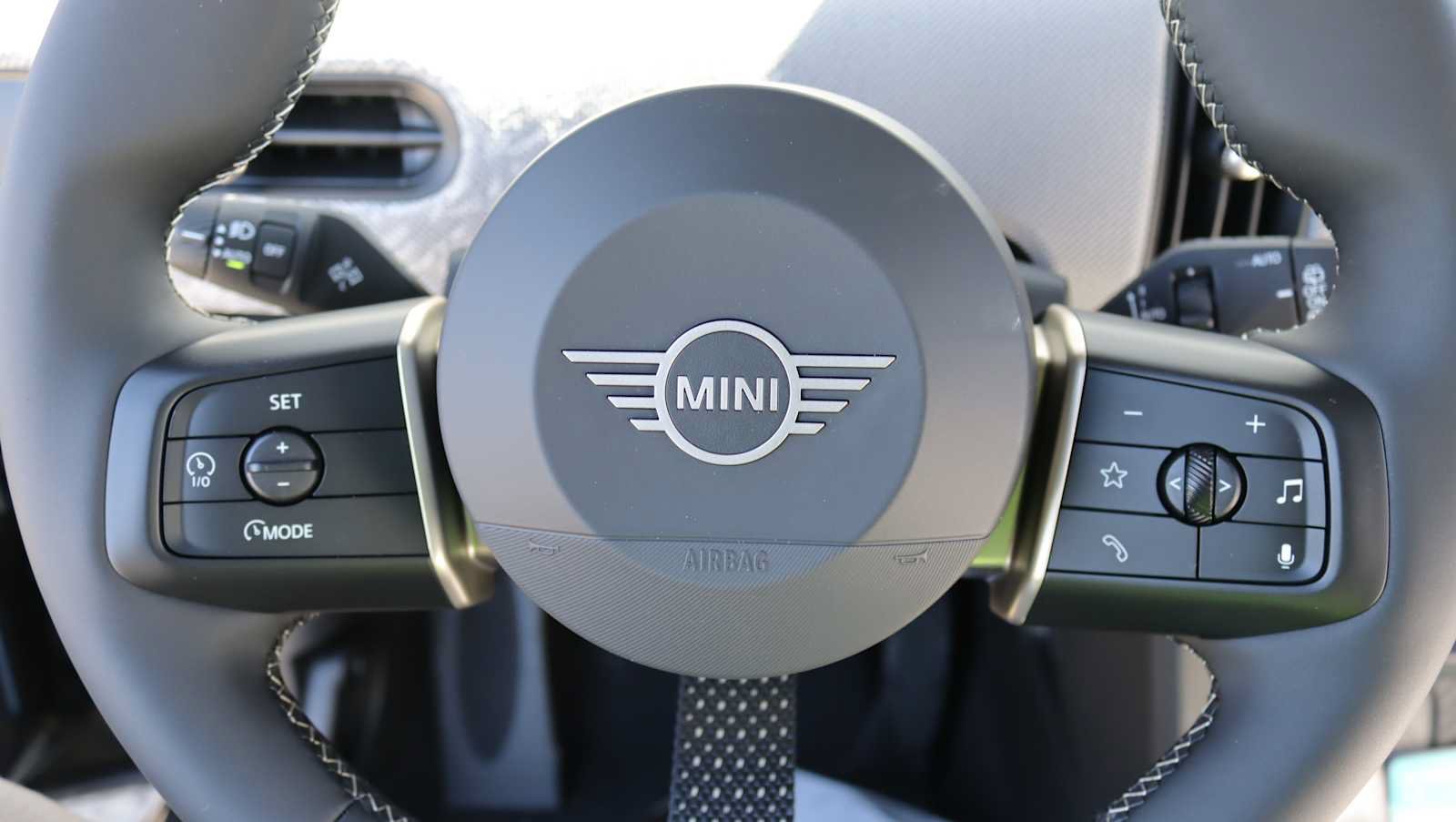 New 2026 MINI Cooper 2-Door Hardtop FWD image 8