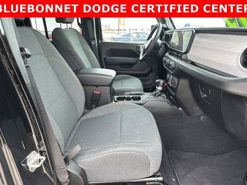Used 2025 Jeep Gladiator Sport AWD/4WD image 28